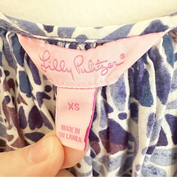 Lilly Pulitzer Willa Top in Tic Tac Tile Size XS EUC - Picture 6 of 9